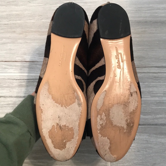 Animal Print Salvatore Ferragamo’s size 7 - Picture 3 of 4